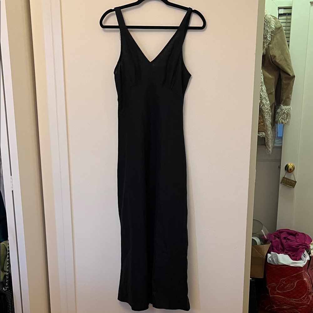 Isalis Black Sleeveless Dress 100% linen